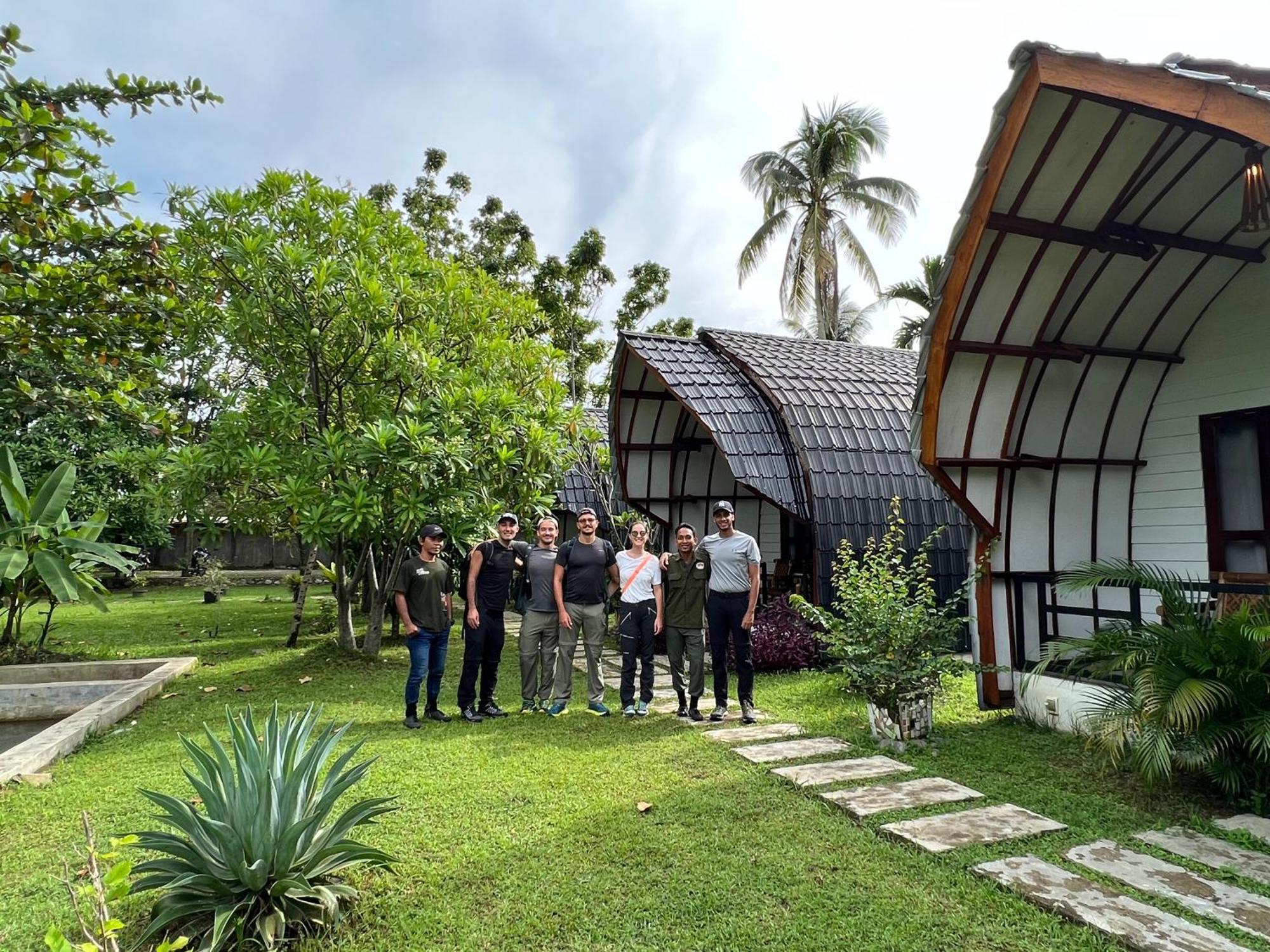 Gino'S Place - Guest House & Jungle Trekking Bukit Lawang Εξωτερικό φωτογραφία