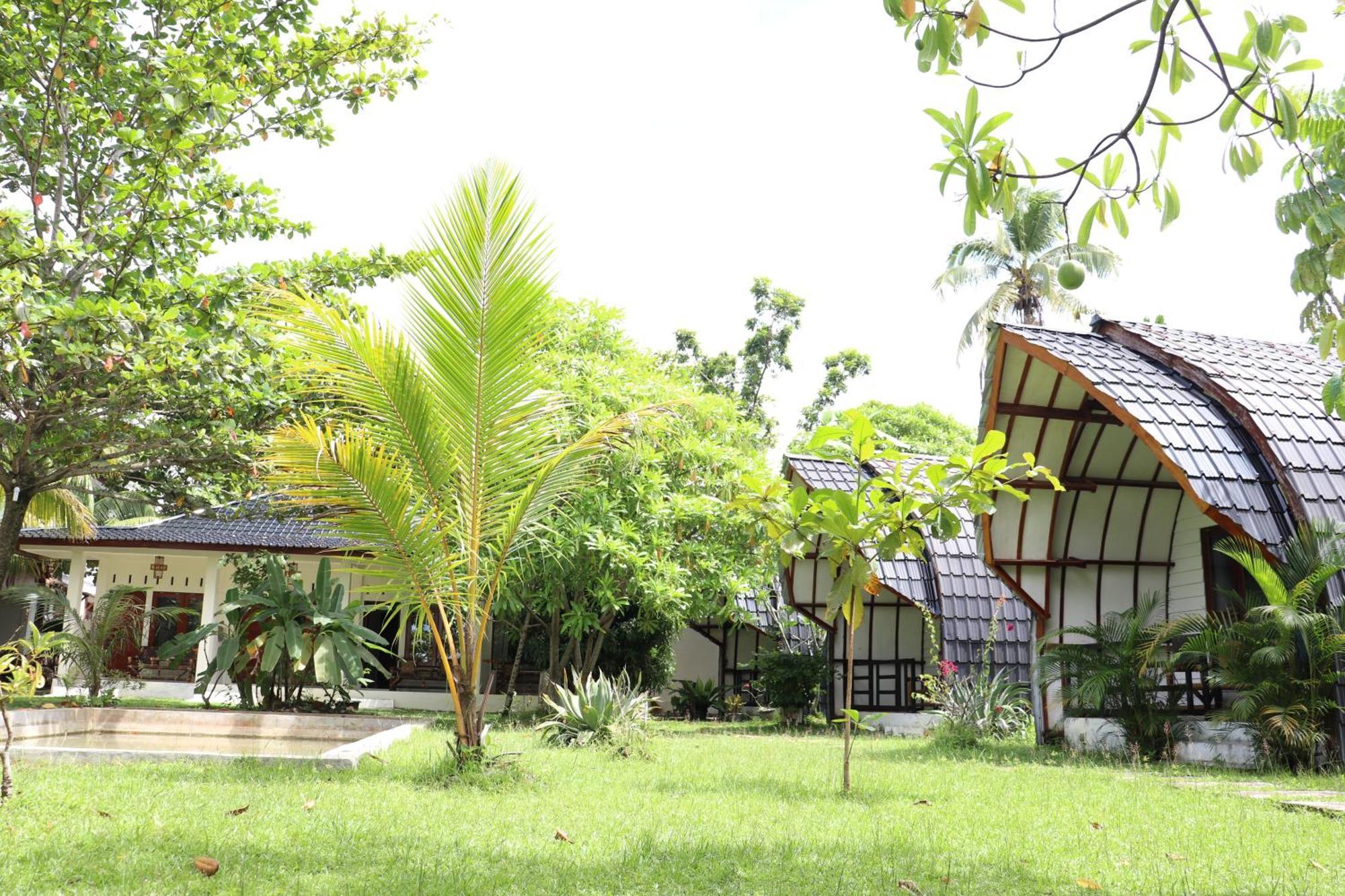 Gino'S Place - Guest House & Jungle Trekking Bukit Lawang Εξωτερικό φωτογραφία
